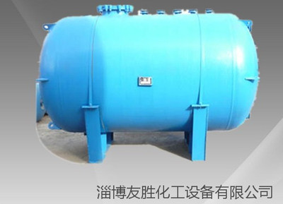 搪玻璃卧式贮罐